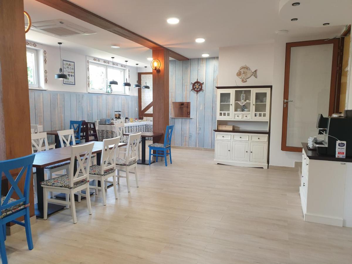 Dom Jastrzebia Z Basenem I Jacuzzi Apartment Jastrzebia Gora Bagian luar foto
