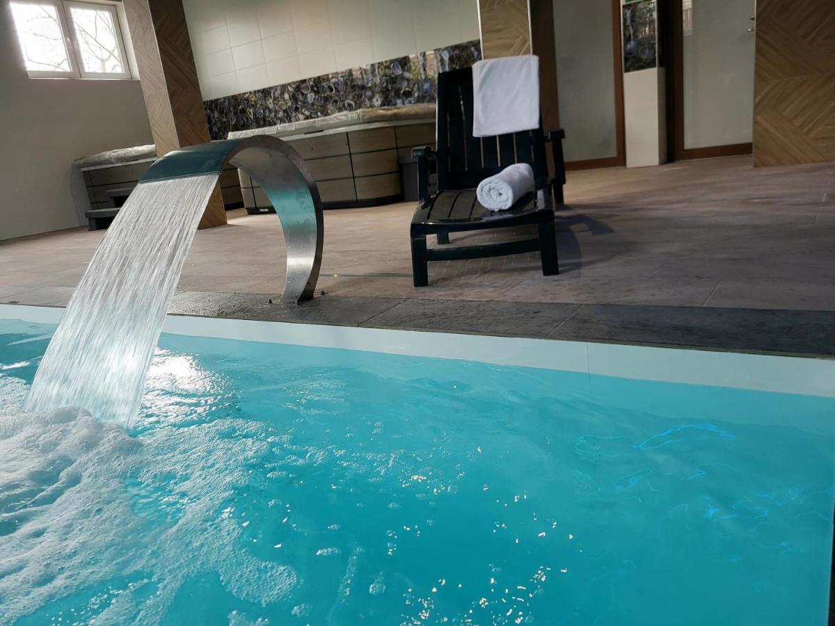 Dom Jastrzebia Z Basenem I Jacuzzi Apartment Jastrzebia Gora Bagian luar foto