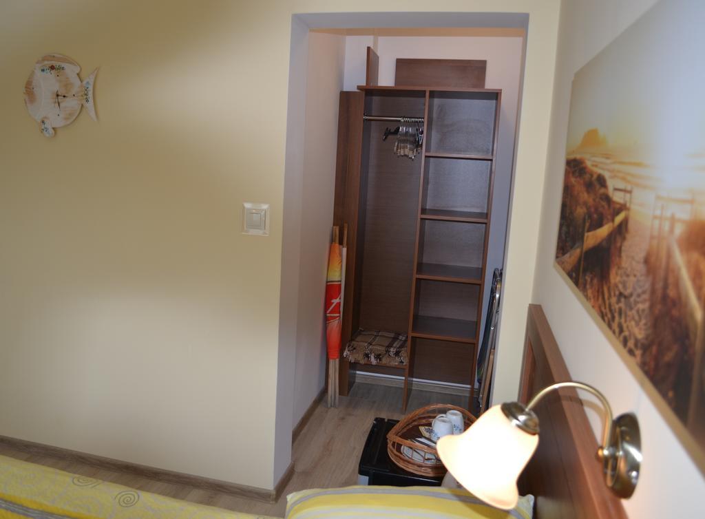 Dom Jastrzebia Z Basenem I Jacuzzi Apartment Jastrzebia Gora Bagian luar foto