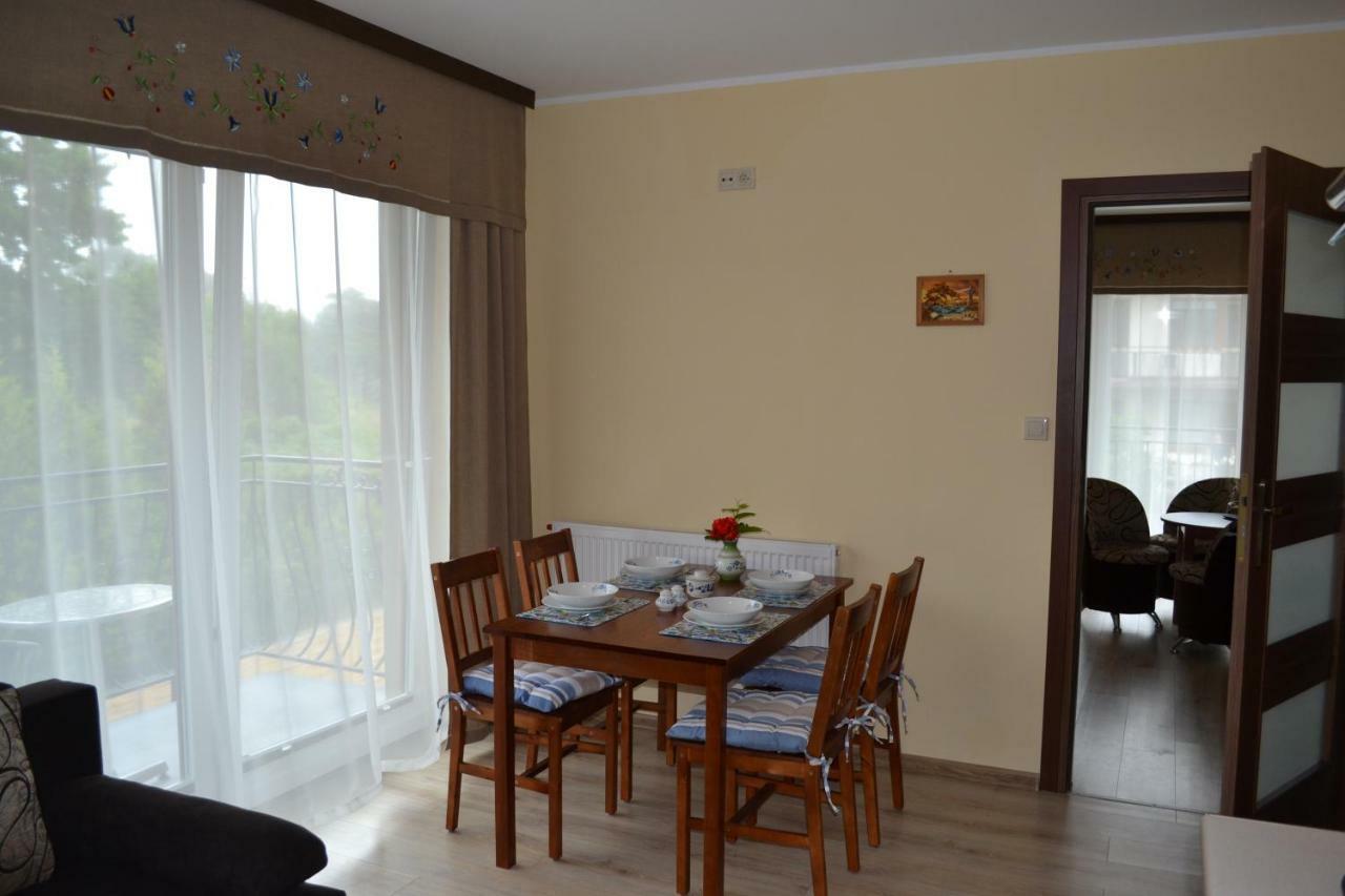 Dom Jastrzebia Z Basenem I Jacuzzi Apartment Jastrzebia Gora Bagian luar foto