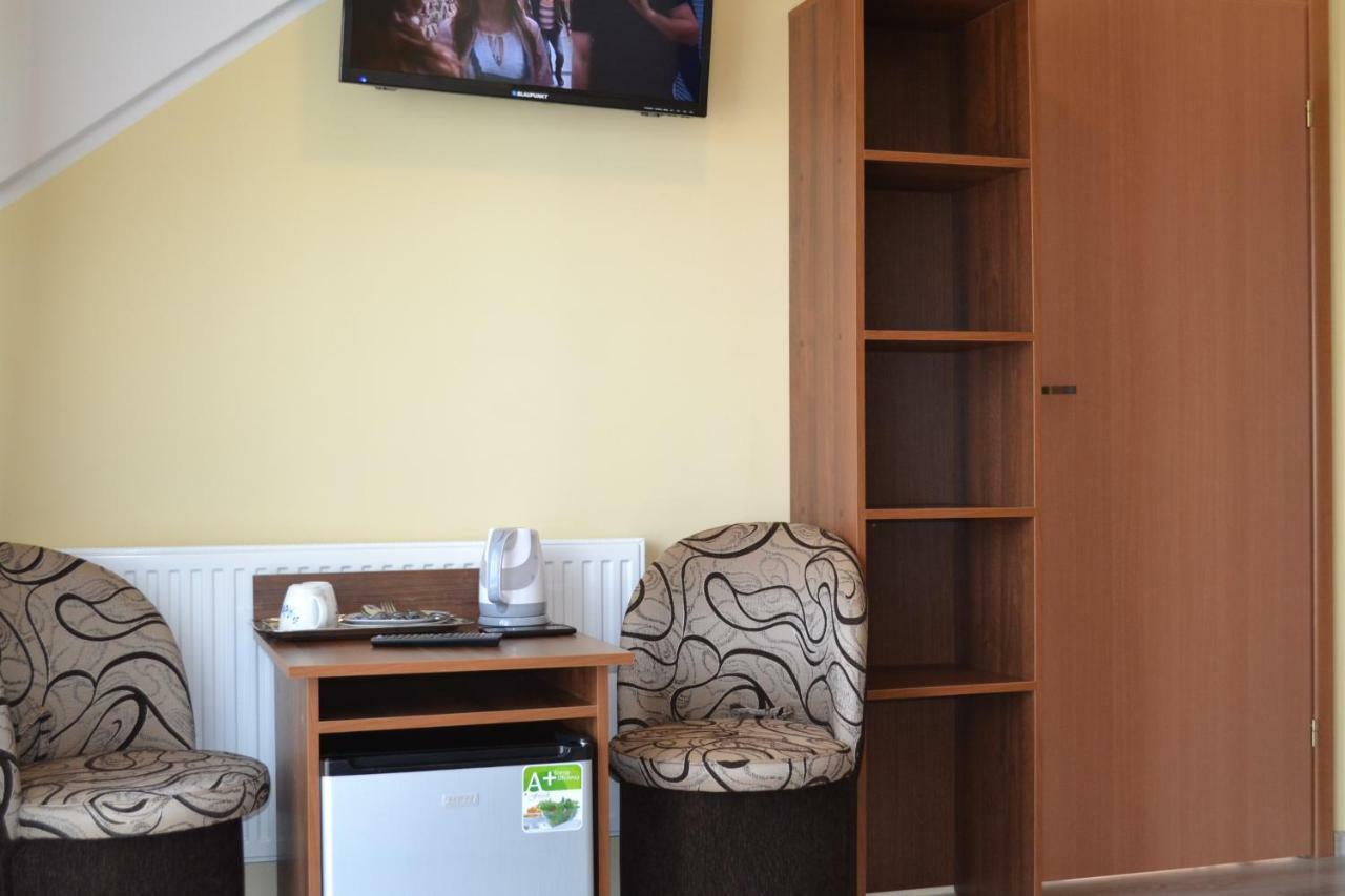 Dom Jastrzebia Z Basenem I Jacuzzi Apartment Jastrzebia Gora Bagian luar foto