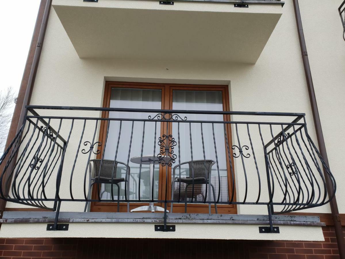 Dom Jastrzebia Z Basenem I Jacuzzi Apartment Jastrzebia Gora Bagian luar foto