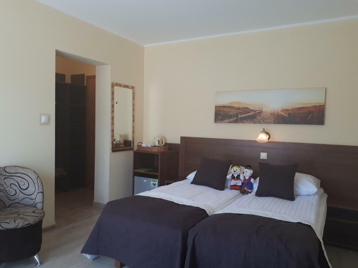 Dom Jastrzebia Z Basenem I Jacuzzi Apartment Jastrzebia Gora Bagian luar foto