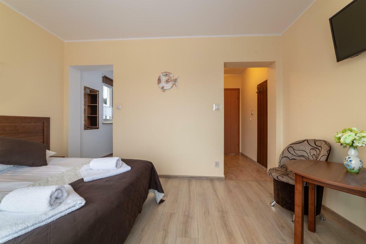 Dom Jastrzebia Z Basenem I Jacuzzi Apartment Jastrzebia Gora Bagian luar foto