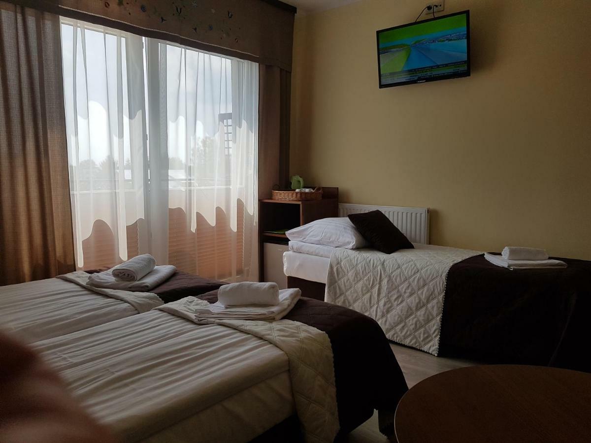 Dom Jastrzebia Z Basenem I Jacuzzi Apartment Jastrzebia Gora Bagian luar foto