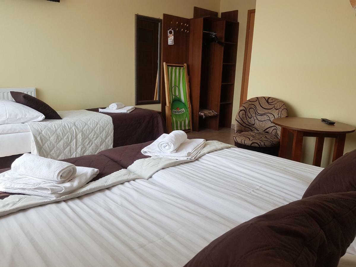 Dom Jastrzebia Z Basenem I Jacuzzi Apartment Jastrzebia Gora Bagian luar foto