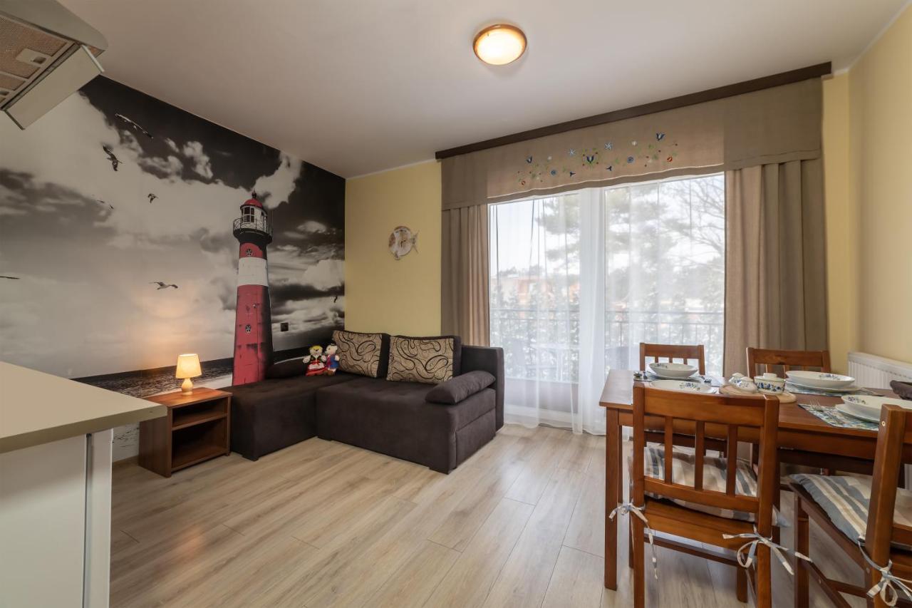 Dom Jastrzebia Z Basenem I Jacuzzi Apartment Jastrzebia Gora Bagian luar foto