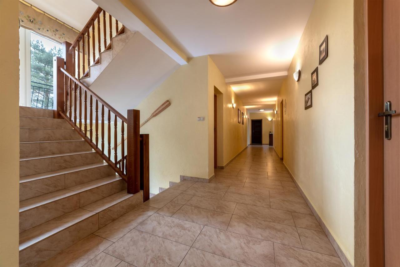 Dom Jastrzebia Z Basenem I Jacuzzi Apartment Jastrzebia Gora Bagian luar foto