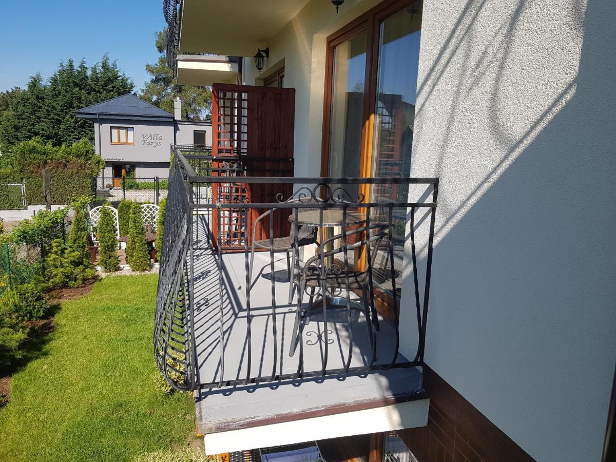 Dom Jastrzebia Z Basenem I Jacuzzi Apartment Jastrzebia Gora Bagian luar foto
